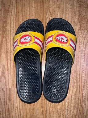 Kansas City Chiefs FOCO NFL Slides Men’s Medium 9-10
